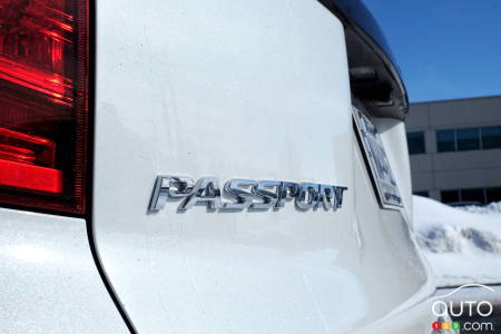 2023 Honda Passport Touring - Badging